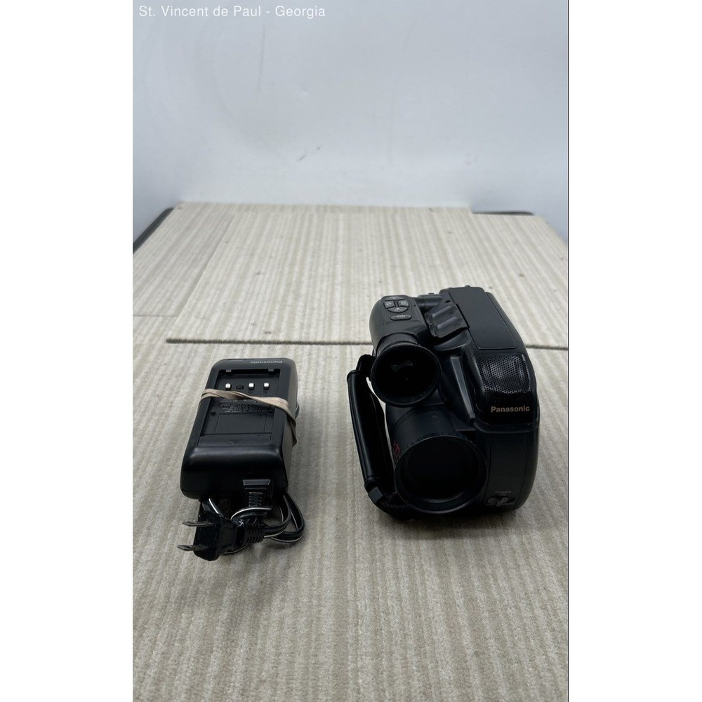 Panasonic Palmcorder IQ PV-IQ204D 8mm Camcorder 10x Zoom Full Auto Still Image